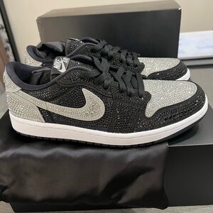 Nike WMNS AIR JORDAN 1 RETRO LOW OG 9.5W